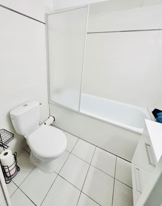 Appartamento Studio Gare St Roch Avec Box De Garage Montpellier Esterno foto